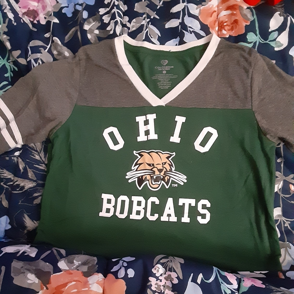 Tee shirt